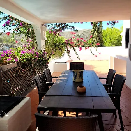 Casa La Cupula Agua Amarga (Almeria)